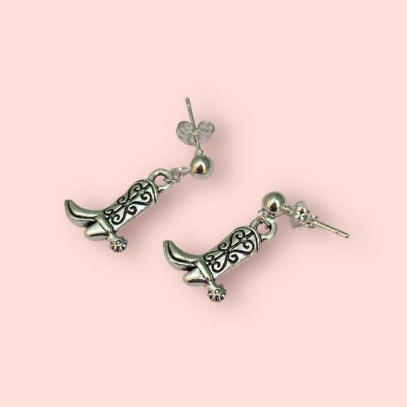 Cowgirl cowboy boot 925 sterling silver plated stud earrings western small - Picture 2 of 3